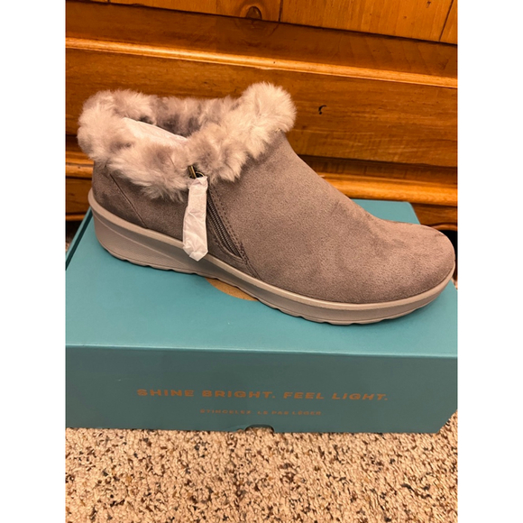 Bzees Shoes - New Women's Bzees Grey Faux Fur Ankle Boots Booties US 11